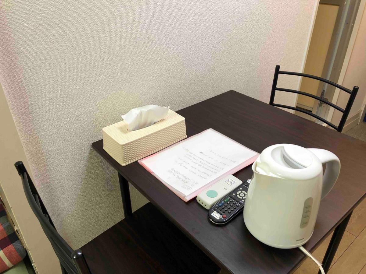Guest House Zwell Hakata Ohori Park Fukuoka  Buitenkant foto