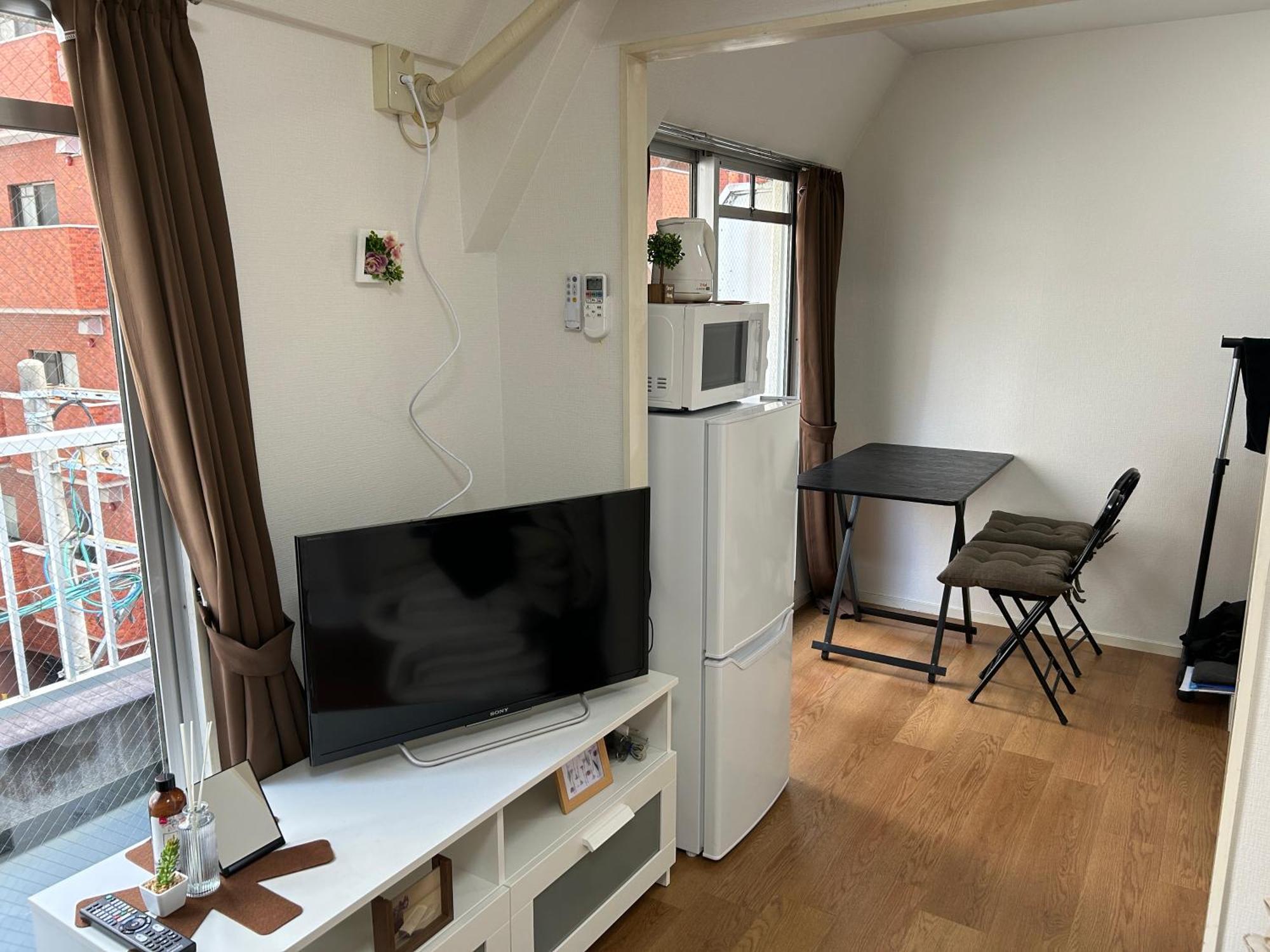 Guest House Zwell Hakata Ohori Park Fukuoka  Buitenkant foto